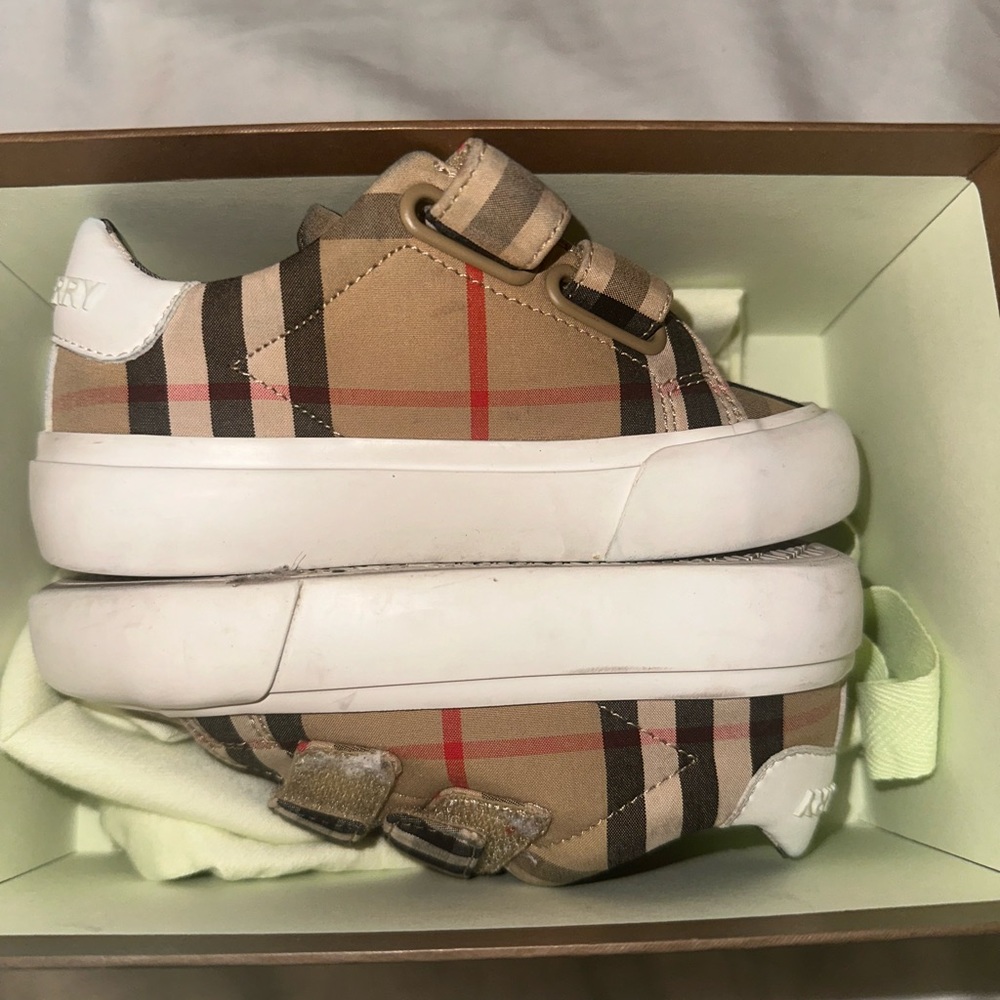 Burberry sneaker